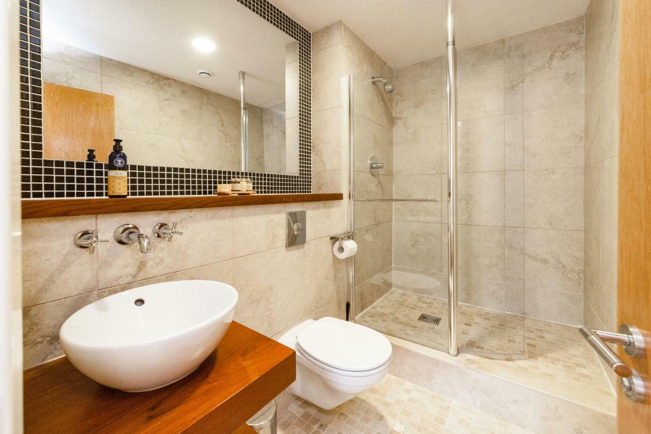 Central Durham Riverfront Apartment Екстер'єр фото